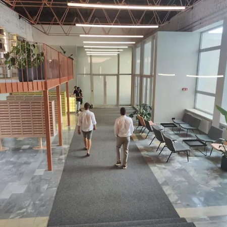 Axiom - Zenith Xv - Netflix, Hbo, Champagne * Kosice