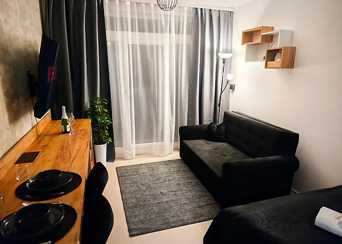 Axiom - Zenith Xv - Netflix, Hbo, Champagne *