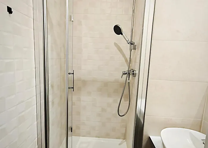 Axiom - Zenith Xv - Netflix, Hbo, Champagne Apartmán